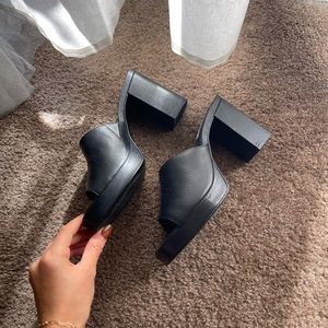 Steven madden size 8 chunky heels